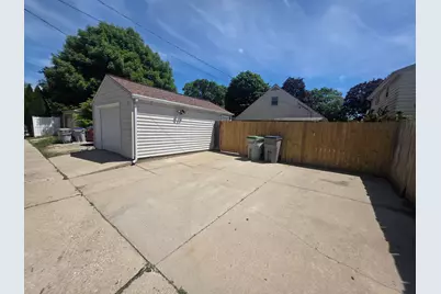 2545 S 66th St, Milwaukee, WI 53219 - Photo 8