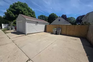 2545 S 66th St, Milwaukee, WI 53219 - Photo 8