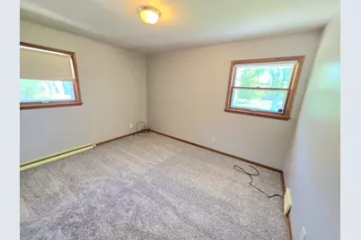 2532 S Seymour Pl, West Allis, WI 53227 - Photo 22