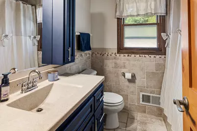 5426  Middleton Dr, Greendale, WI 53129 - Photo 10