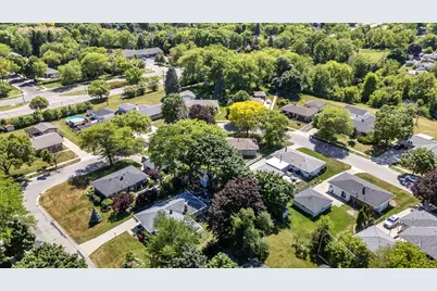 5426  Middleton Dr, Greendale, WI 53129 - Photo 28