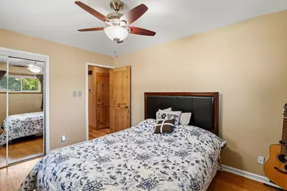 5426  Middleton Dr, Greendale, WI 53129 - Photo 12