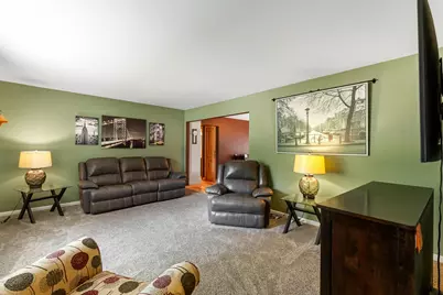 5426  Middleton Dr, Greendale, WI 53129 - Photo 6