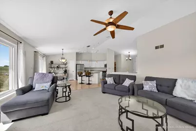 512  Parkview Dr, Johnson Creek, WI 53038 - Photo 14