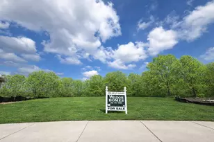 1920 Arbor Vis Pl, West Bend, WI 53095 - Photo 2