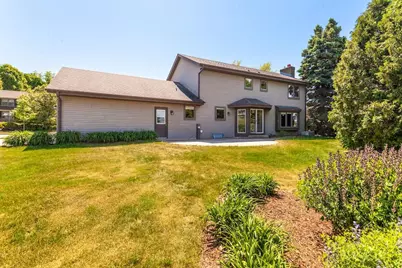 2230  Stony Ridge Dr, Waukesha, WI 53189 - Photo 46