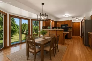 2230 Stony Ridge Dr, Waukesha, WI 53189 - Photo 18