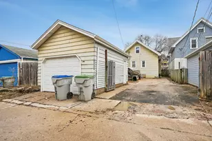 2571 N 51st St, Milwaukee, WI 53210 - Photo 24