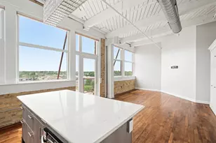 215 W Maple St, Milwaukee, WI 53204 - Photo 12