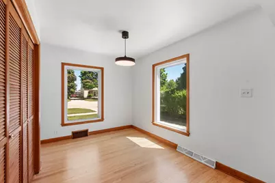 1919 E Norwich Ave, Saint Francis, WI 53235 - Photo 6