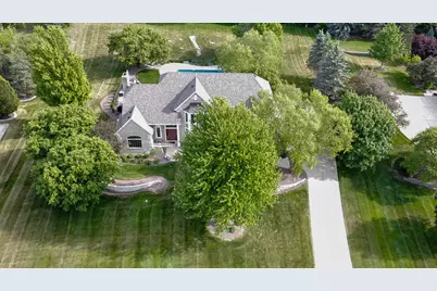 1801 E Juniper Way, Hartland, WI 53029 - Photo 28