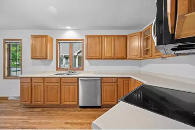 N21W24327  Cumberland Dr #36K, Pewaukee, WI 53072 - Photo 14
