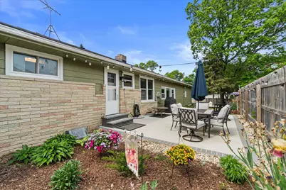 9804 W Dakota St, West Allis, WI 53227 - Photo 20