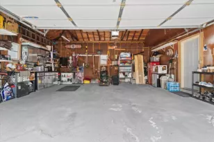 9804 W Dakota St, West Allis, WI 53227 - Photo 32
