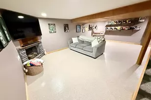 2556 N Green Bay Rd, Racine, WI 53405 - Photo 22