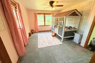 2556 N Green Bay Rd, Racine, WI 53405 - Photo 32