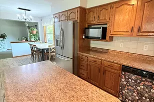 2556 N Green Bay Rd, Racine, WI 53405 - Photo 10