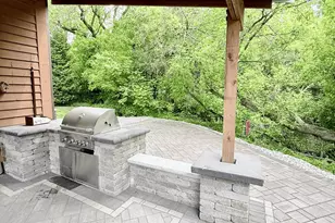 2556 N Green Bay Rd, Racine, WI 53405 - Photo 30