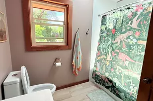 2556 N Green Bay Rd, Racine, WI 53405 - Photo 20