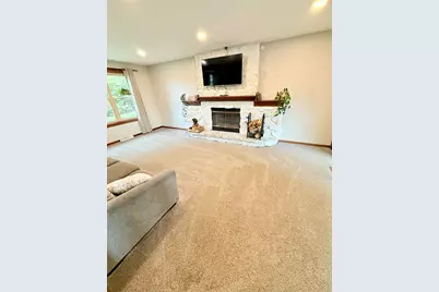 2556 N Green Bay Rd, Racine, WI 53405 - Photo 6