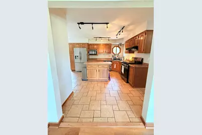 2556 N Green Bay Rd, Racine, WI 53405 - Photo 14