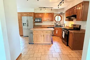 2556 N Green Bay Rd, Racine, WI 53405 - Photo 14