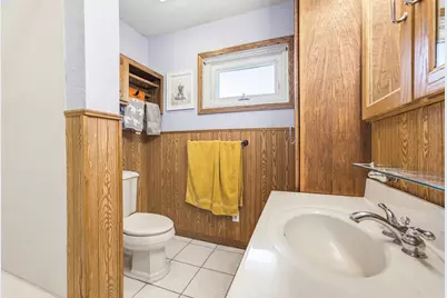 110 E Wisconsin Ave, Silver Lake, WI 53170 - Photo 14
