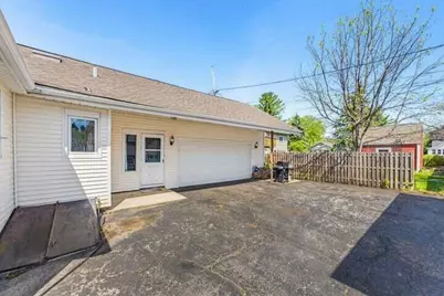 110 E Wisconsin Ave, Silver Lake, WI 53170 - Photo 26