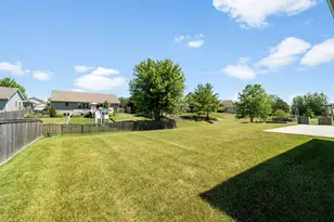 15426 68th St, Kenosha, WI 53142 - Photo 18