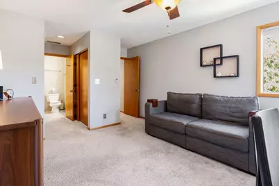 N89W16337  Main St #D12, Menomonee Falls, WI 53051 - Photo 12