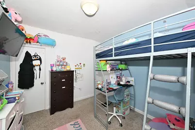 1557 S 71st St, West Allis, WI 53214 - Photo 18