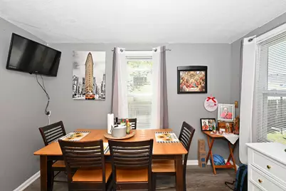 1557 S 71st St, West Allis, WI 53214 - Photo 8