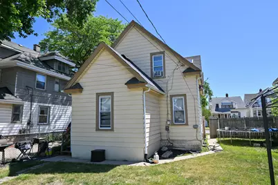 1557 S 71st St, West Allis, WI 53214 - Photo 32