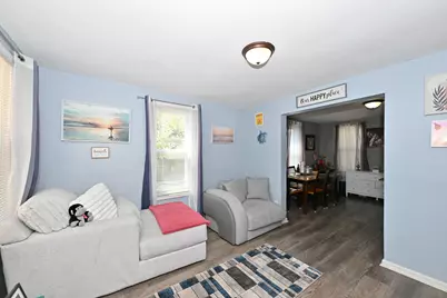 1557 S 71st St, West Allis, WI 53214 - Photo 2