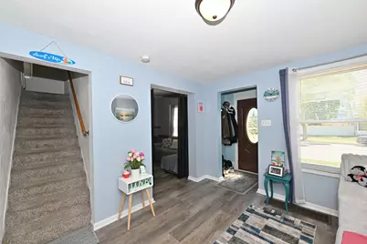 1557 S 71st St, West Allis, WI 53214 - Photo 4
