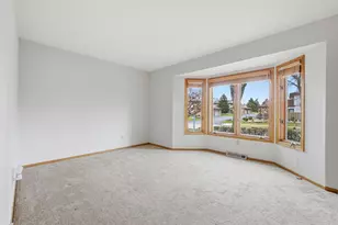 W178N9743 Riversbend Circle, Germantown, WI 53022 - Photo 18