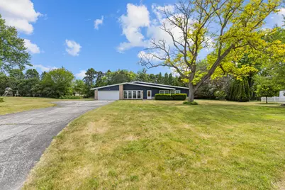 18345  Ashlea Dr, Brookfield, WI 53045 - Photo 2