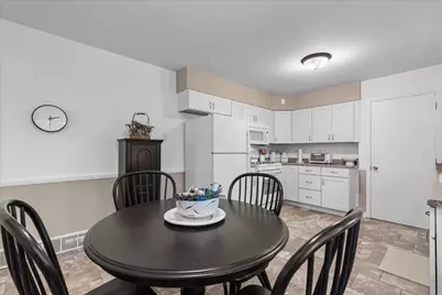606 N Cedar St, Horicon, WI 53032 - Photo 8