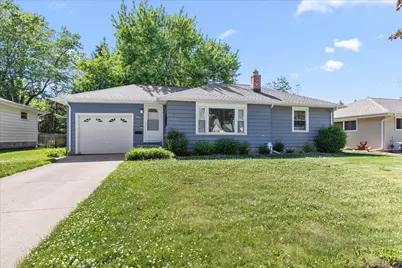 606 N Cedar St, Horicon, WI 53032 - Photo 1