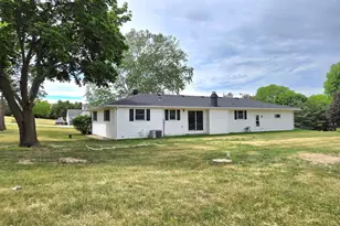 W6330 Eastern Ave, Koshkonong, WI 53538 - Photo 6