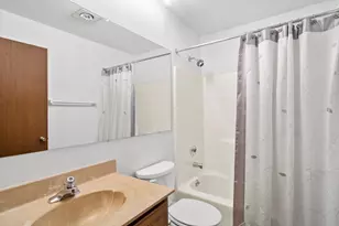 8131 W Oklahoma Ave, Milwaukee, WI 53219 - Photo 8