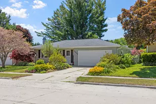 1237 Kaufmann Ave, Sheboygan, WI 53081 - Photo 2