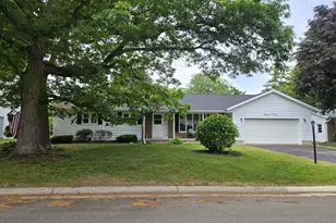 1309 Hickory Dr, Jefferson, WI 53549 - Photo 2