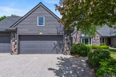 2618 W Lake Park Ct, Mequon, WI 53092 - Photo 52
