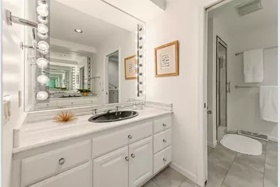 2618 W Lake Park Ct, Mequon, WI 53092 - Photo 34