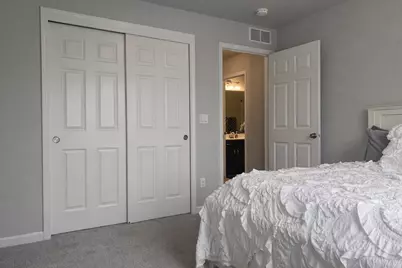 273  Silver Lake Trl, Oconomowoc, WI 53066 - Photo 12