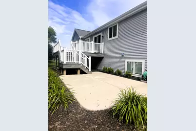 273  Silver Lake Trl, Oconomowoc, WI 53066 - Photo 8