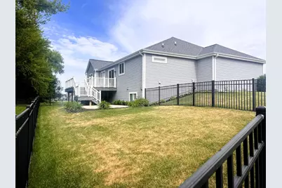 273  Silver Lake Trl, Oconomowoc, WI 53066 - Photo 4