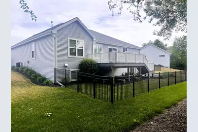 273  Silver Lake Trl, Oconomowoc, WI 53066 - Photo 6