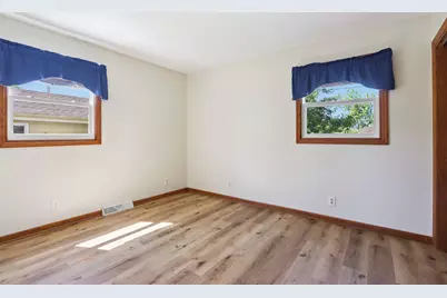 3557 S 33rd St #3559, Greenfield, WI 53221 - Photo 36